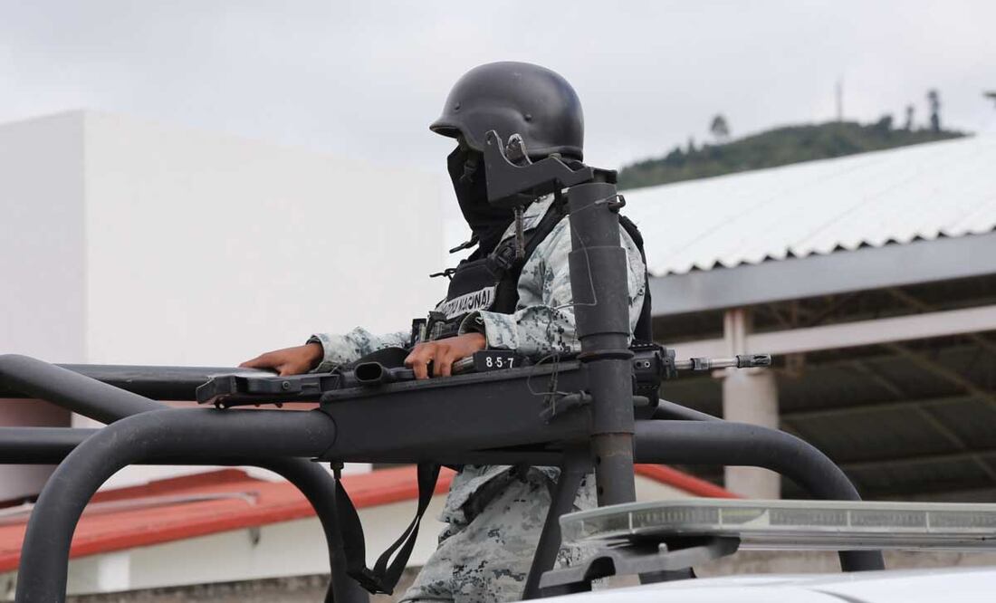 El ex funcionario municipal del Sistema Operador de Agua Potable fue detenido junto con su hijo y cinco personas más | Foto: Agencia Es Imagen para El Universal Puebla