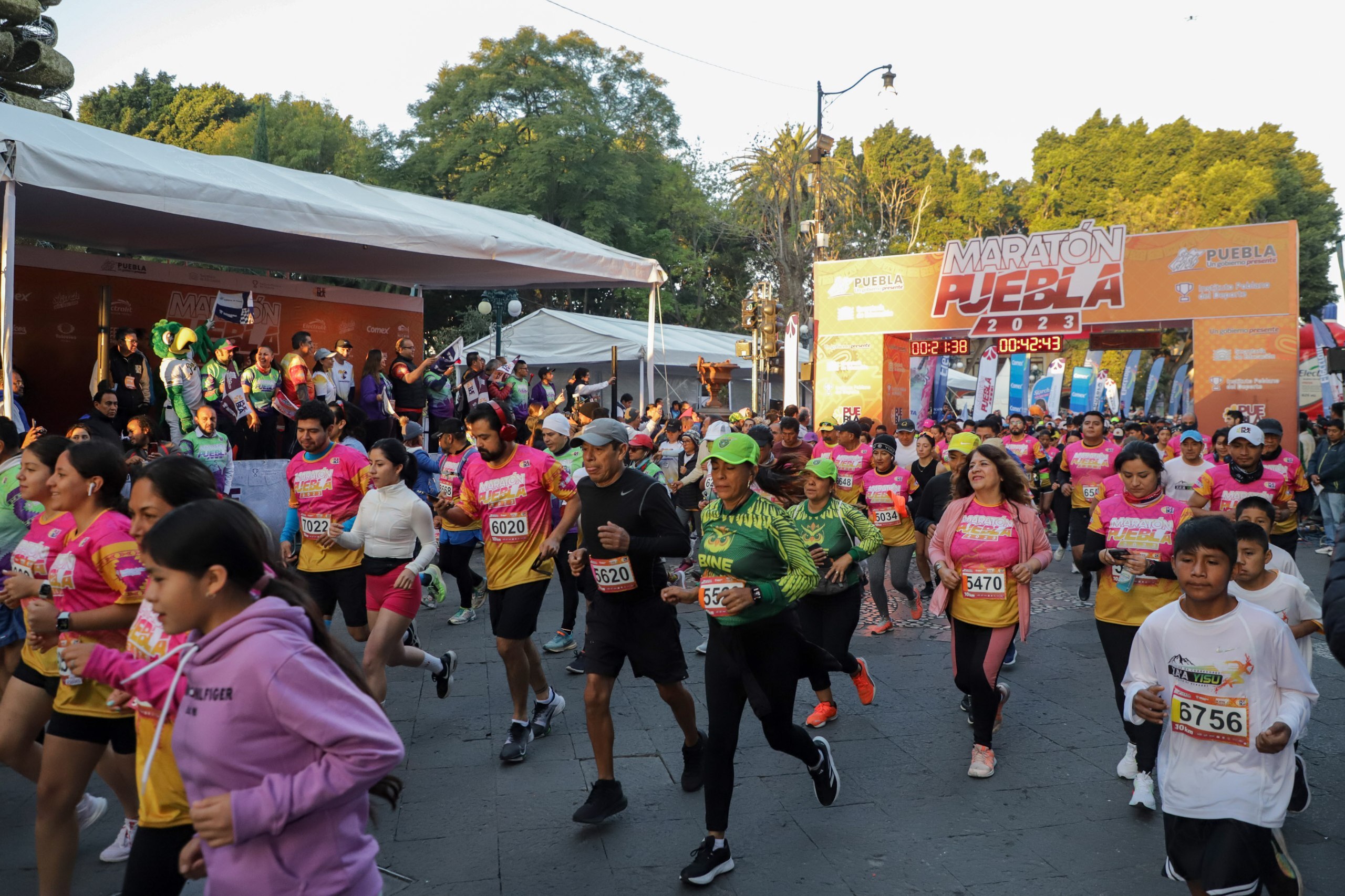 El Maratón de Puebla 2023 dio inicio a las 6:00 horas de este domingo 26 de noviembre | Agencia Es Imagen para El Universal Puebla