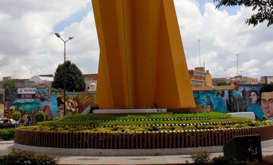 Pocos saben qué significa realmente esta escultura ubicada en una de las principales avenidas | EsImagen