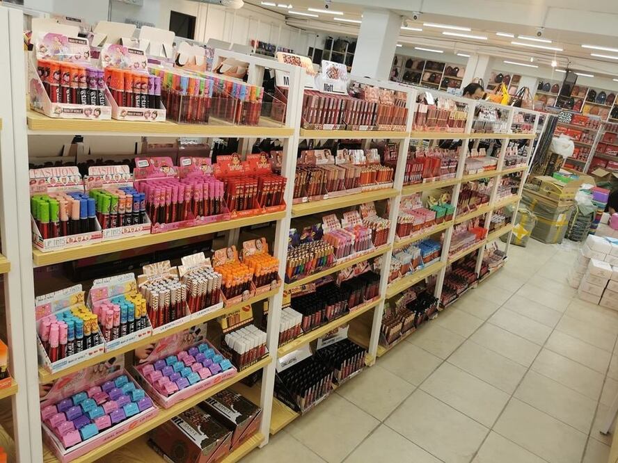 La reventa de productos importados de China es un negocio muy común en internet | Foto: Facebook Tienda China Guasave