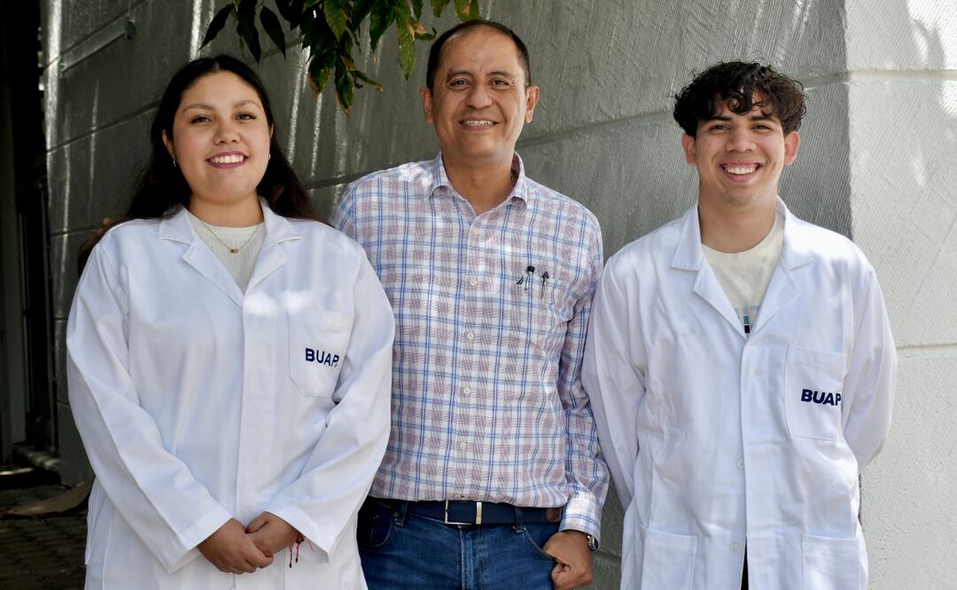 En la BUAP se estudian antimicrobianos de origen natural | Foto: BUAP.