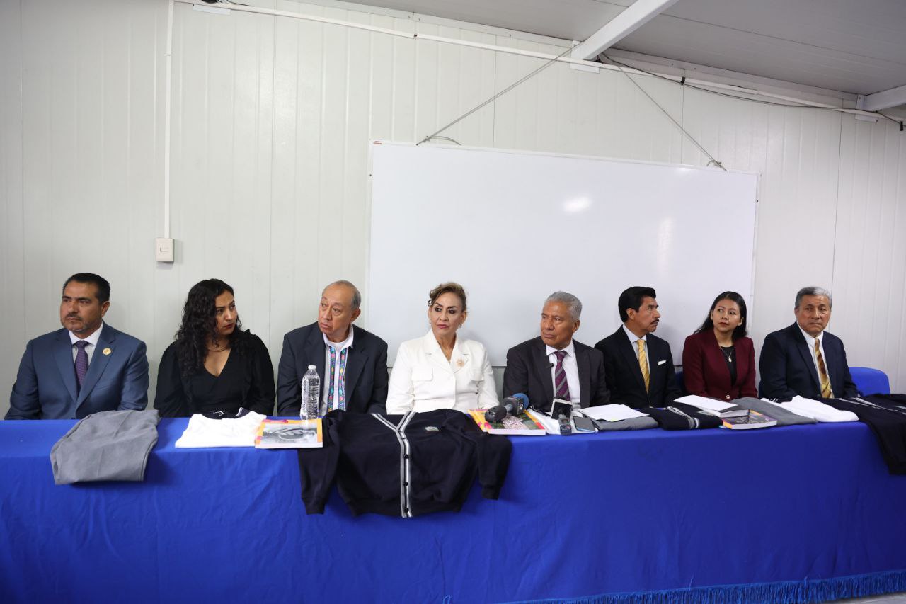 Por primera vez en Puebla, niñas pudieron elegir pantalón como uniforme