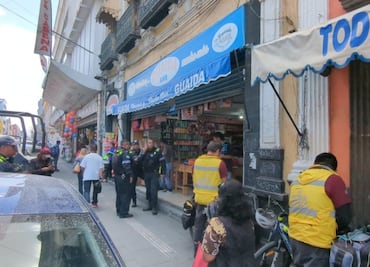 ¡Lo balean en el glúteo! Asalto en mercería del Centro Histórico deja un lesionado