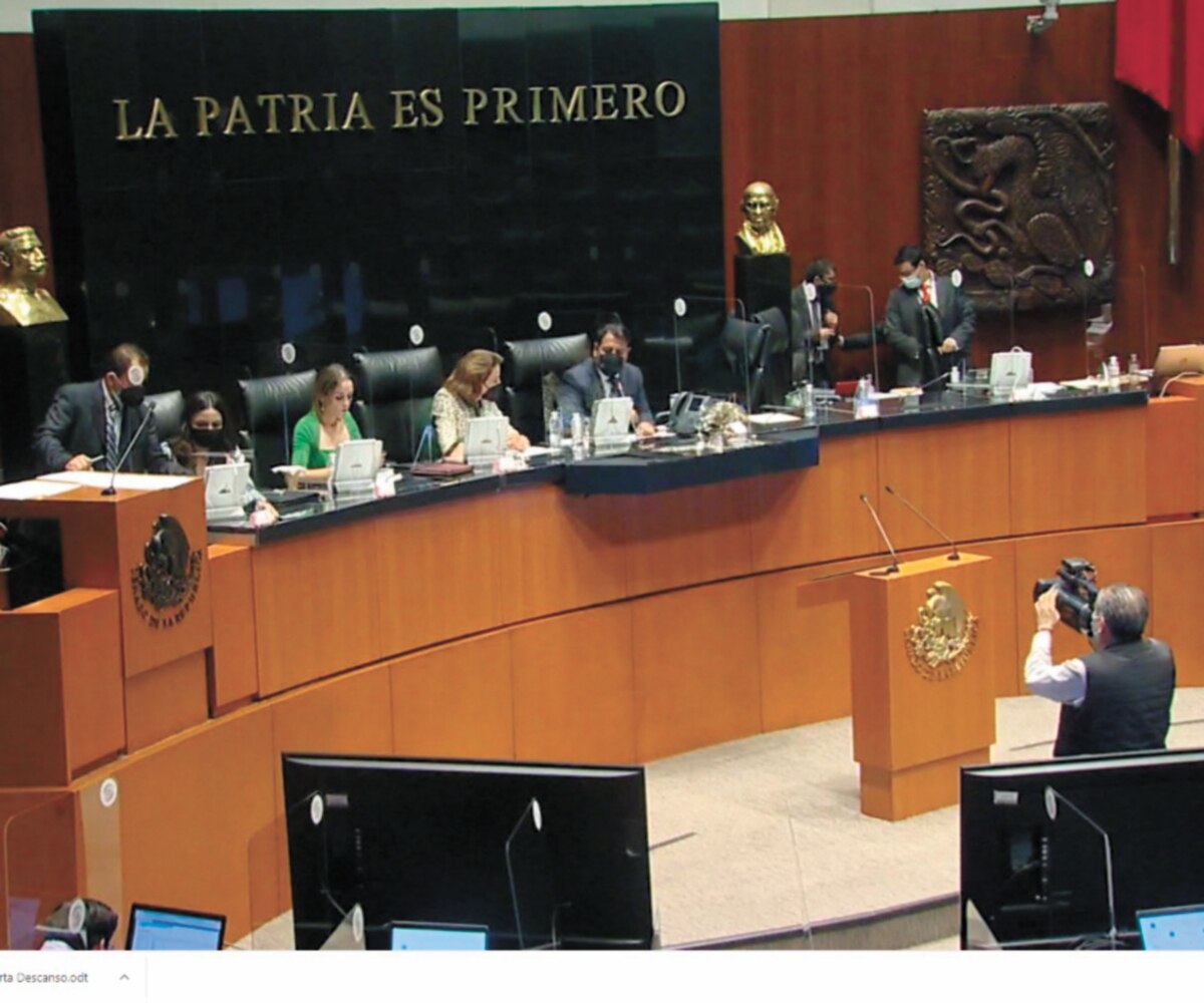 Senado avala Ley de Hidrocarburos; echan atrás reforma de EPN