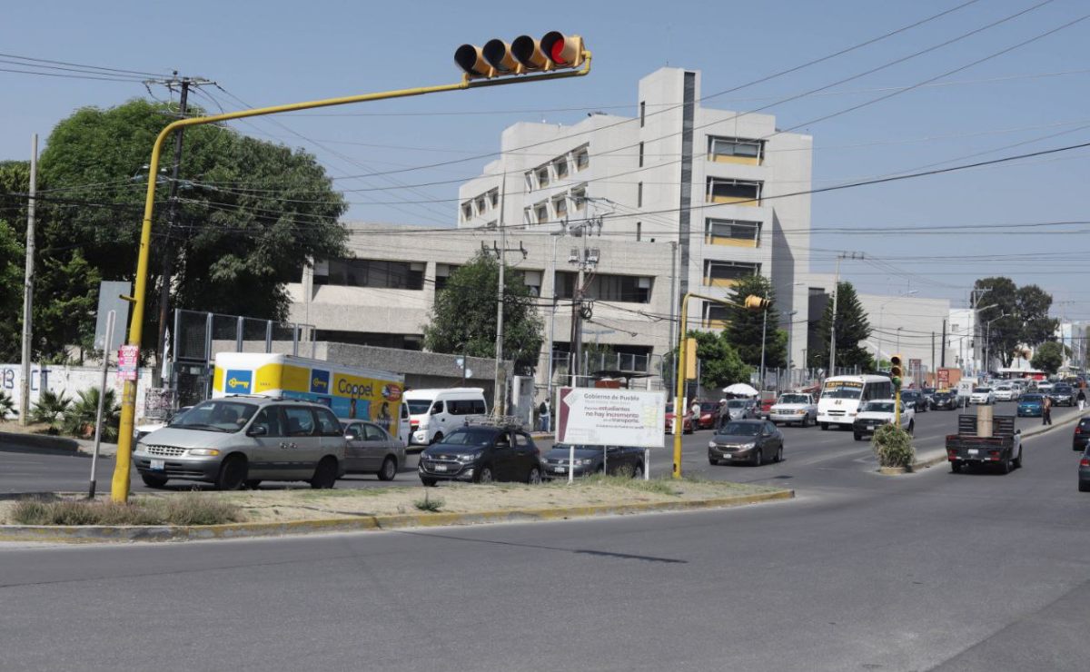 El Hospital del IMSS La Margarita es el que tiene más quejas por la sobresaturación de servicios | FOTO: Agencia Es Imagen para El Universal Puebla