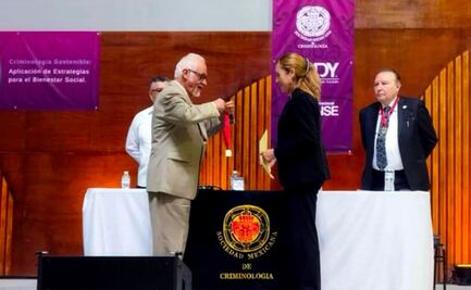Medalla al Mérito Criminológico “Alfonso Quiroz Cuarón” es otorgada a docente de la BUAP
