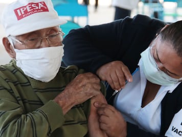 ¡Nuestros viejitos, aún vacunados, si se contagian, se nos van!: Barbosa