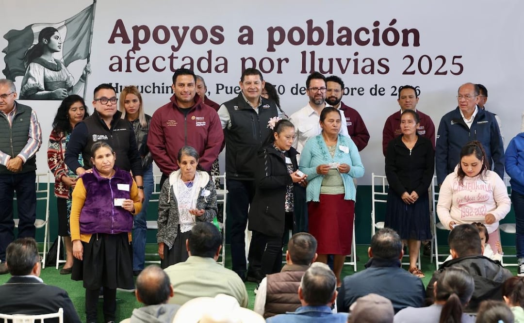 SEDATU y autoridades estatales y municipales mantendrán el acompañamiento para garantizar el uso responsable de los apoyos y la reubicación de los beneficiarios | Foto: Gobierno del Estado