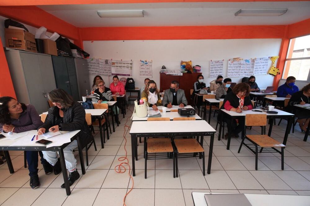 La SEP está a punto de registrar las calificaciones del ciclo escolar 2024-2025 | Foto: EsImagen