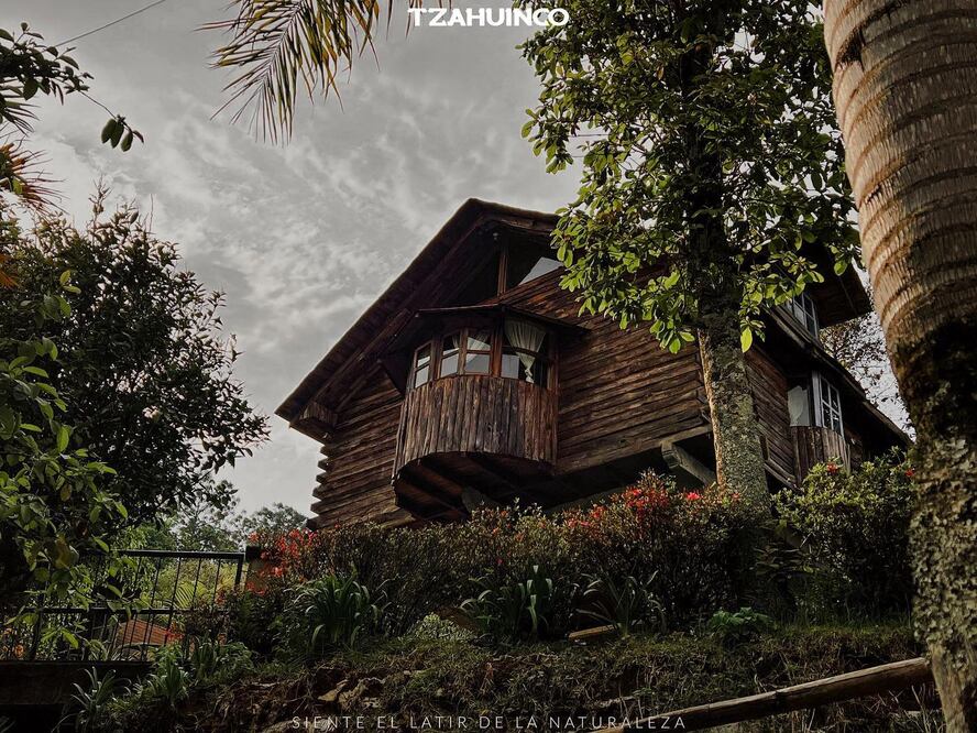 Si te gustan las emociones fuertes pero también relajarte, visita Tzahuinco | Foto: Facebook Cabañas Tzahuinco