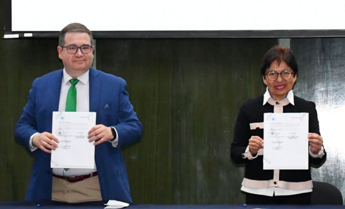 La firma del convenio estuvo encabezada por la rectora Lilia Cedillo | Foto: BUAP