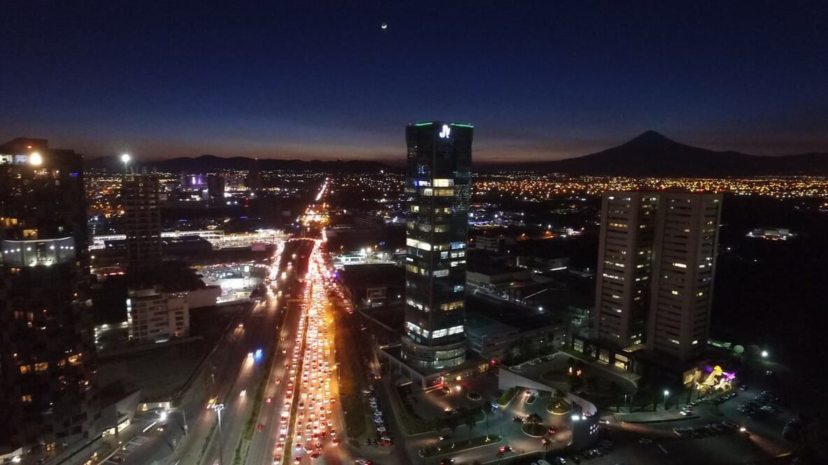 Lomas de Angelópolis es una zona lujosa para habitantes con un gran ingreso económico | Foto: Agencia Es Imagen para El Universal Puebla