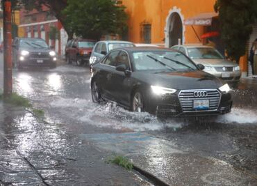 Lluvias ocasionan accidentes viales en varios puntos de Puebla