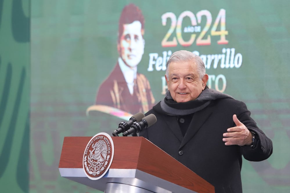 AMLO aseguró que antes de que termine su mandato inaugurará el Hospital del IMSS San Alejandro | Foto: EsImagen