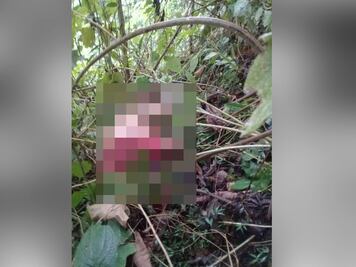 En barranca de Chiconcuautla localizan semidesnudo el cadáver de un hombre
