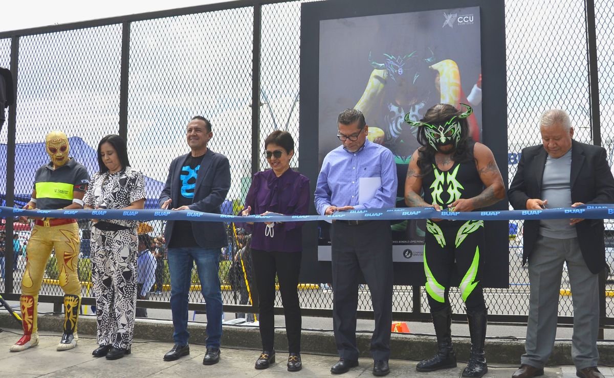 Exposición “Lucha libre, adrenalina, cultura y emoción” en la BUAP