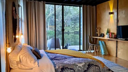 Cabañas en Puebla. 3 lugares con casitas del árbol y una más que flota sobre un lago