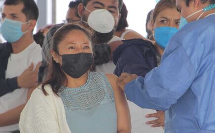 Tercera dosis para 30 años y más de 47 municipios inicia martes 15 de febrero