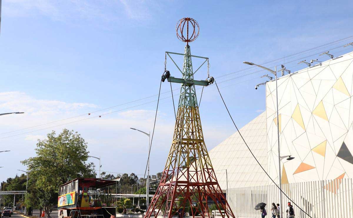 Ya huele a Feria de Puebla 2023, comienza instalación del Teatro del Pueblo