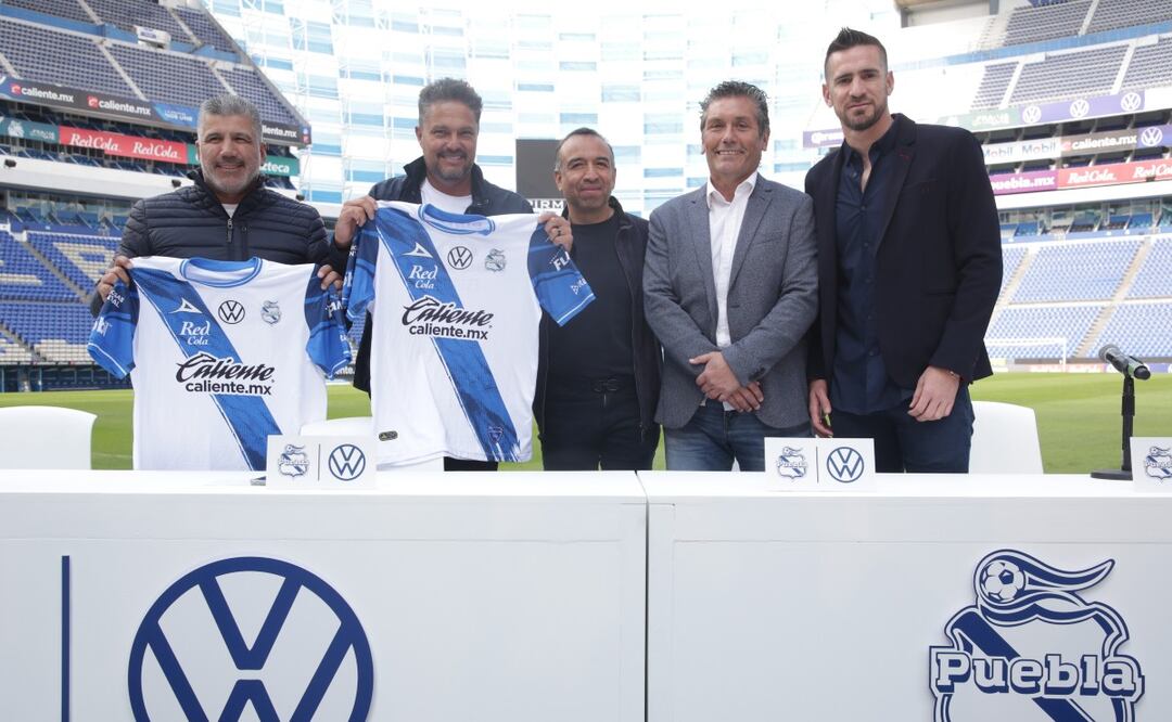 El anuncio lo hicieron en el estadio Cuauhtémoc | FOTO: Agencia Es Imagen para El Universal Puebla