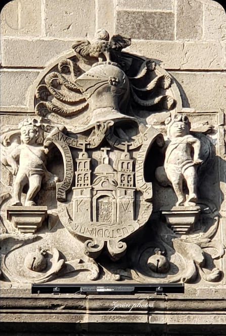 El decreto para la creación del Escudo del Estado de Puebla fue aprobado el 18 de agosto de 1977 | Foto: Facebook Puebla Antigua