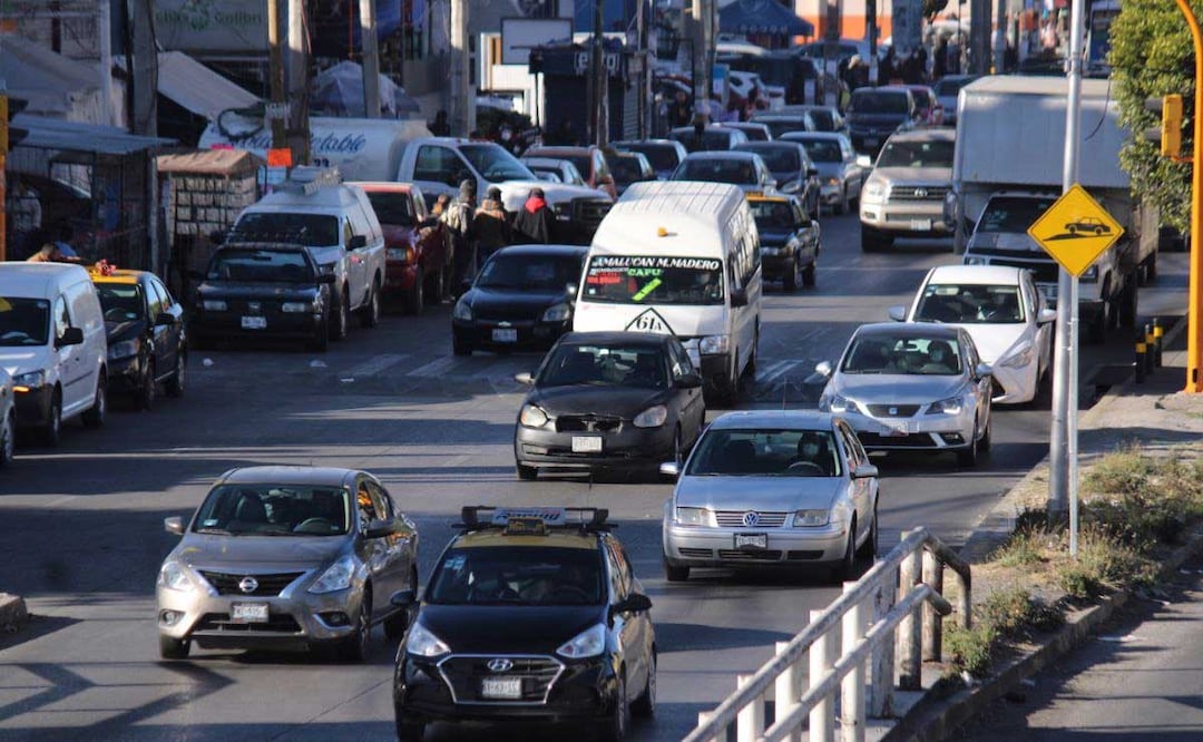 El permiso para circular sin placas tiene vigencia de 15 días en Puebla | Foto: AGENCIA ES IMAGEN PARA EL UNIVERSAL PUEBLA