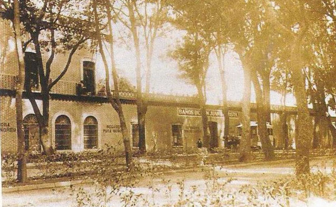 La página Lo que quieres saber de Puebla ha documentado el origen de algunos baños públicos de vapor | Foto: Paseo de San Francisco