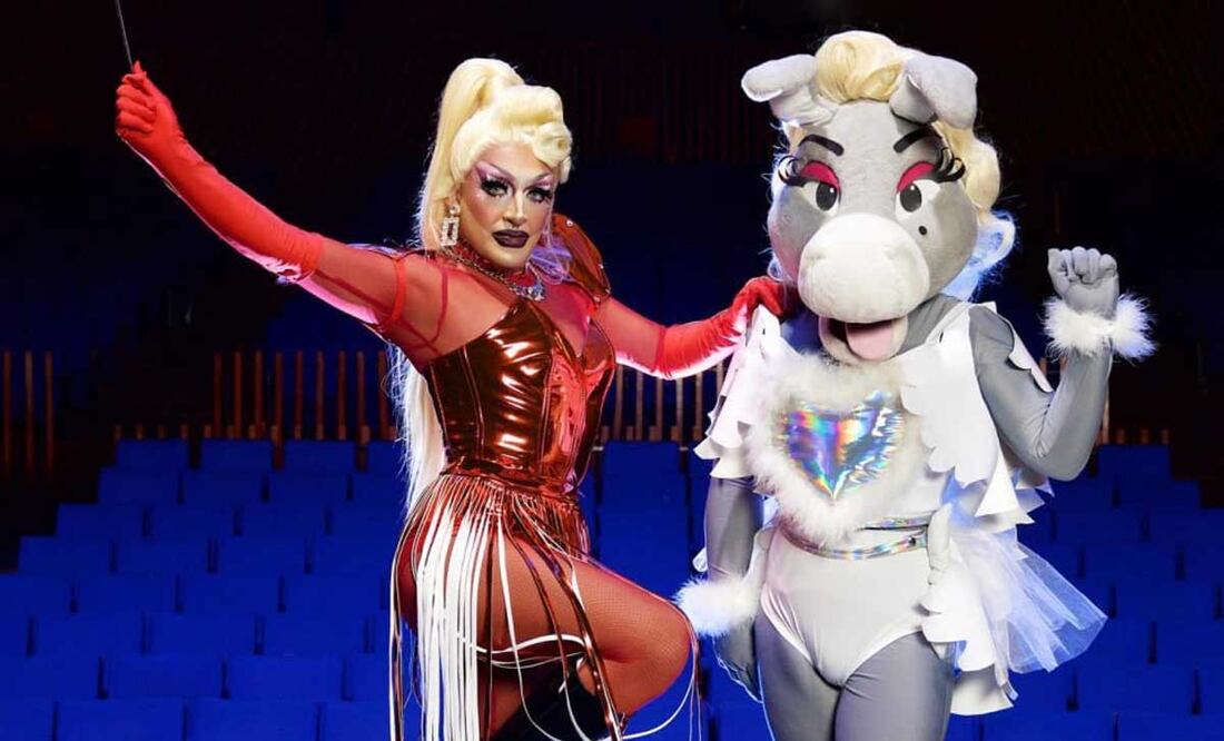 Turbulence y la Burrita Burrona son dos drag queens regiomontanas muy populares que llegan a Puebla este 5 de mayo | Foto: Facebook Turbulence Drag Queen