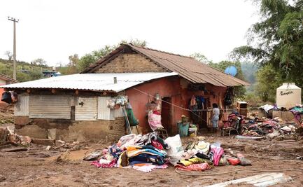 Gobierno de Puebla atiende a 52 familias afectadas por lluvias