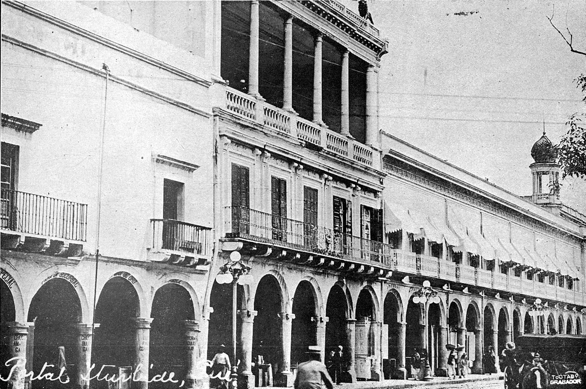 El edificio de los leones es un peculiar inmueble en el Centro Histórico | Facebook Puebla Antigua