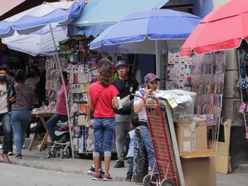 Ofrece gobierno estatal a Lalo Rivera apoyo para regular a los ambulantes