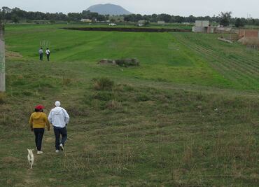#SocavónPuebla: Alertan de nuevas fisuras en terrenos aledaños