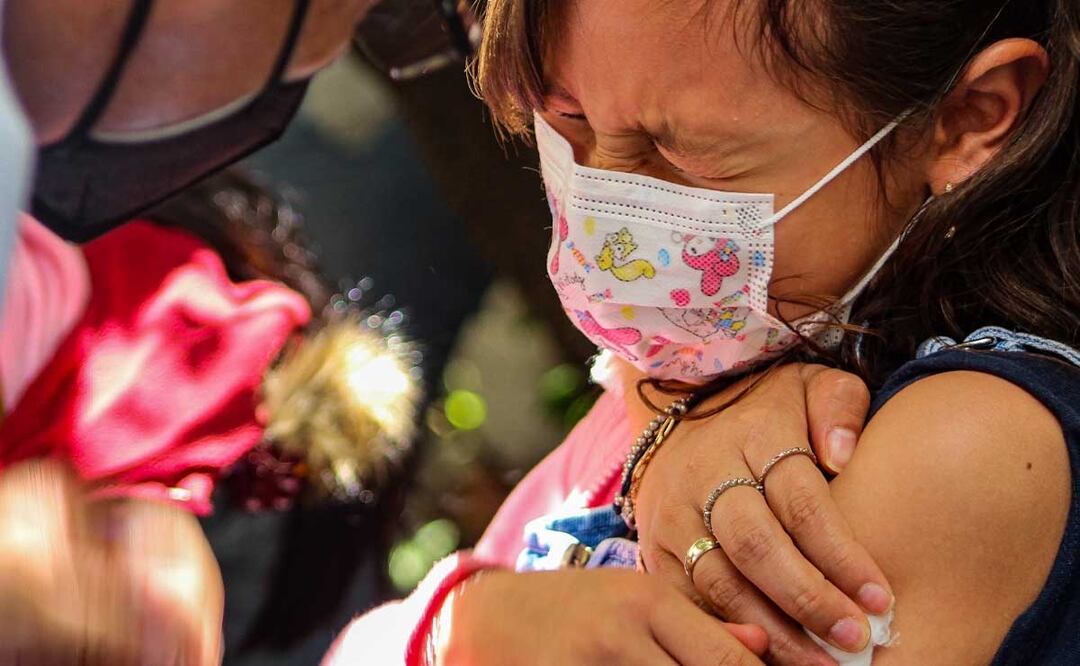Los poblanos puede vacunarse contra el Covid -19 en un horario de lunes a viernes de 8:00 a 14:00 horas | Foto: Agencia Es Imagen para El Universal Puebla