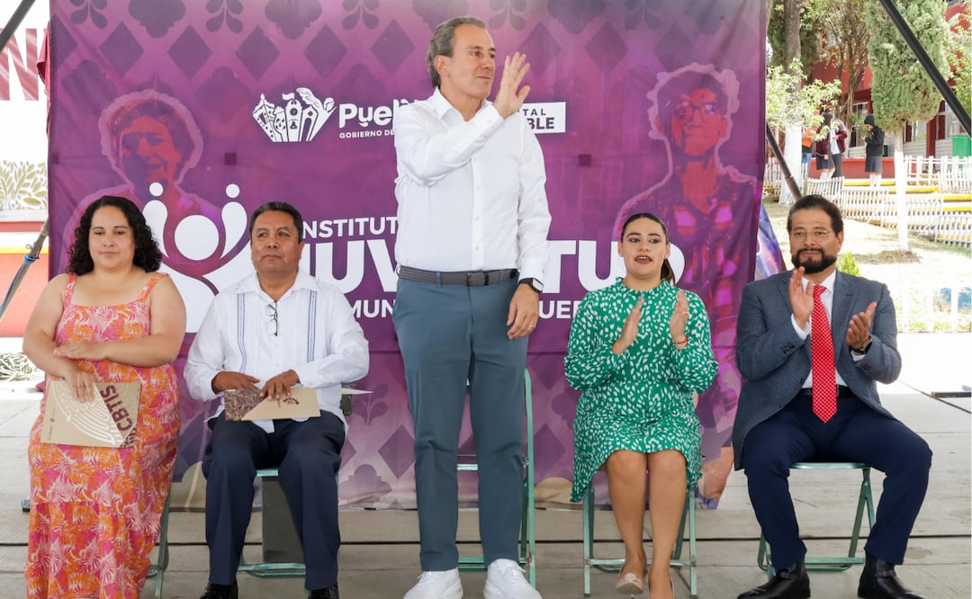 La puesta en escena se realizó en colaboración con la Universidad Mesoamericana con estudiantes de la Licenciatura en Artes Escénicas y Circenses Contemporánea | Foto: Ayuntamiento de Puebla