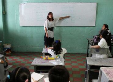 Faltan mil maestros en Puebla