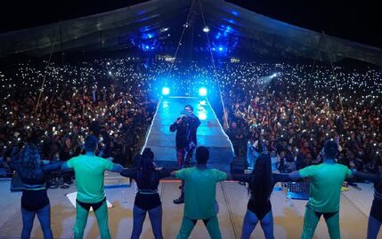 Raymix abarrotó Cholula con su electrocumbia