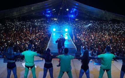 Raymix abarrotó Cholula con su electrocumbia