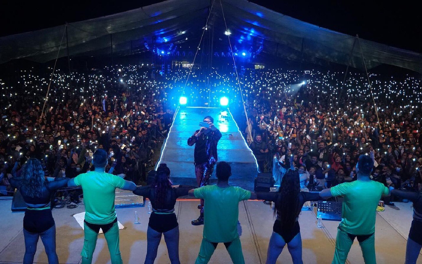 Raymix abarrotó Cholula con su electrocumbia