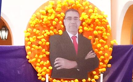 Dedican ofrenda a Javier López Díaz en Puebla