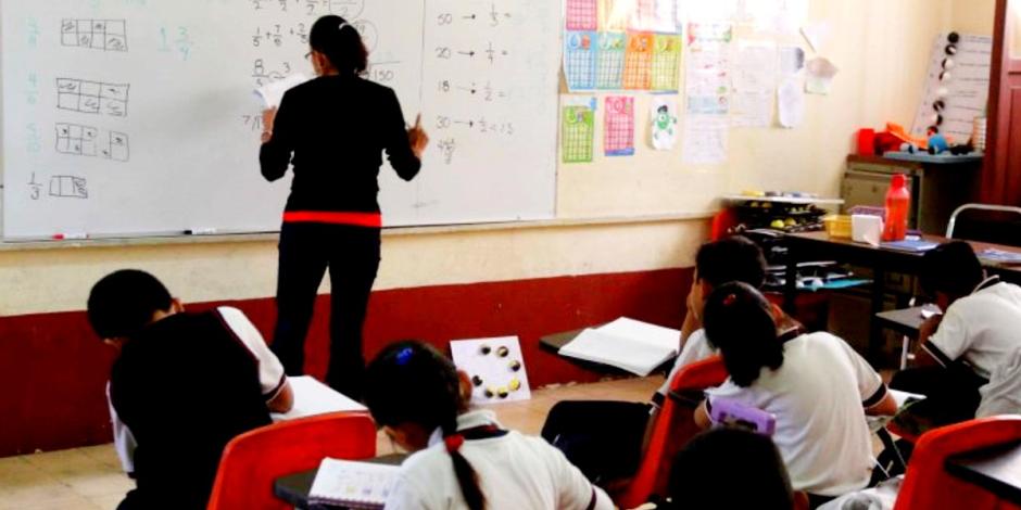 De acuerdo con la información proporcionada por las autoridades del país, la Secretaría de Educación Pública (SEP) contempla realizar un ajuste en los horarios de clase a partir de mediados de noviembre, siguiendo la práctica establecida en años anteriores. 

Foto: Producción El Universal Puebla