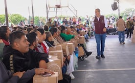 Pepe Chedraui entrega más de 10 mil despensas del programa “Alimentación Imparable” en la Laguna de Chapulco