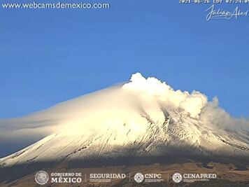 Volcán Popocatépetl amanece nevado este sábado