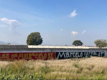 Pintan bardas con mensajes de apoyo a Marcelo Ebrard en Puebla