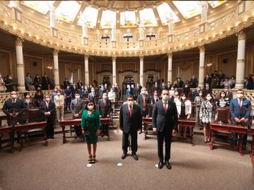 Promesas, elogios y críticas en la toma de protesta de la LXI Legislatura
