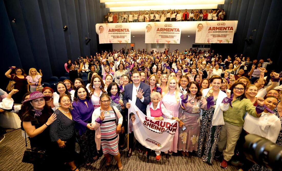 Alejandro Armenta se reunió con el Frente Nacional de Mujeres | Foto: Especial