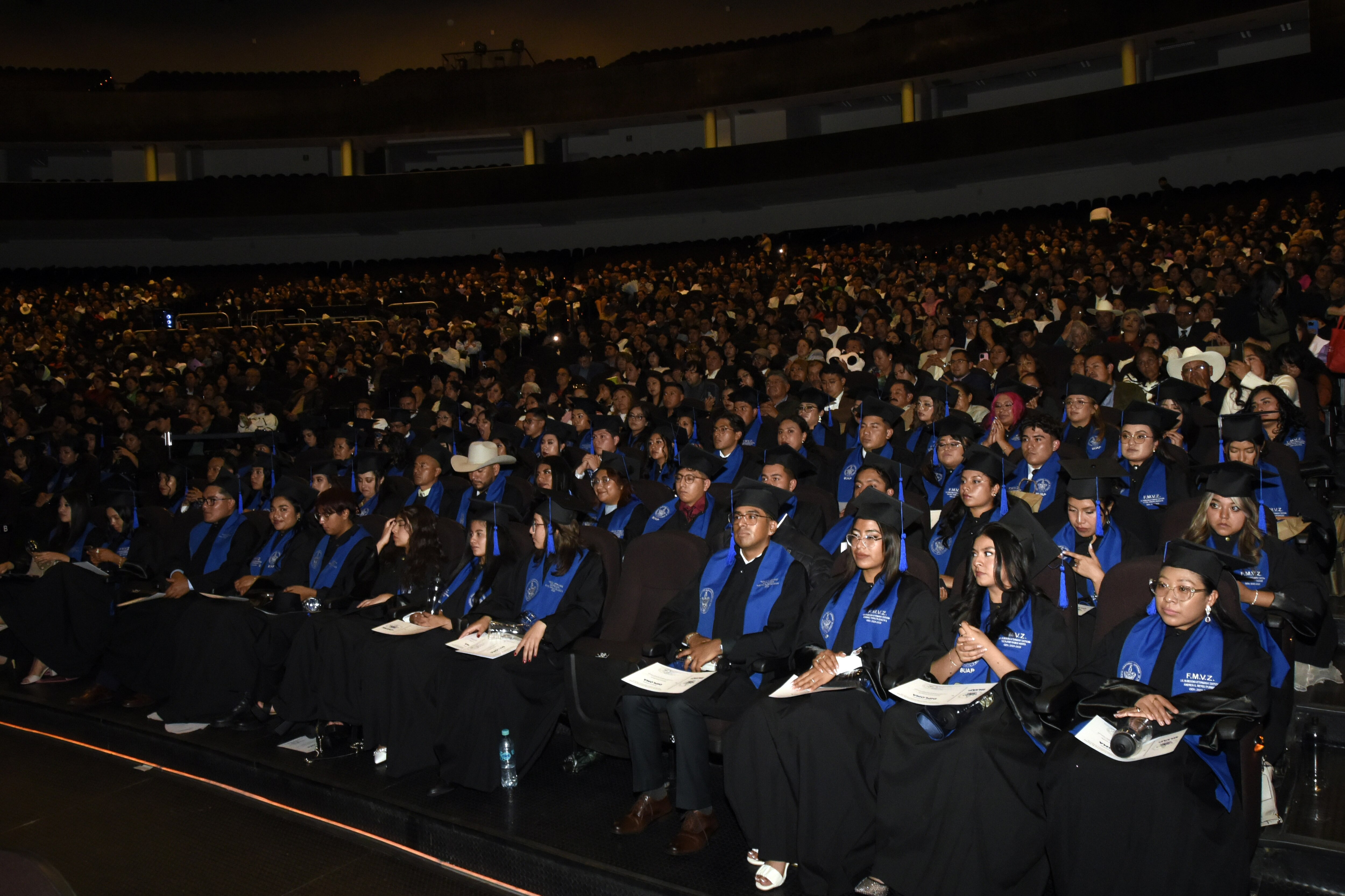 Graduaciones de la Preparatoria Simón Bolívar y de la Licenciatura en Medicina Veterinaria y Zootecnia | Foto: Buap