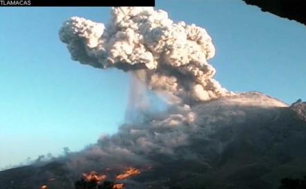 VIDEOS. Las 5 explosiones más impresionantes del Popocatépetl