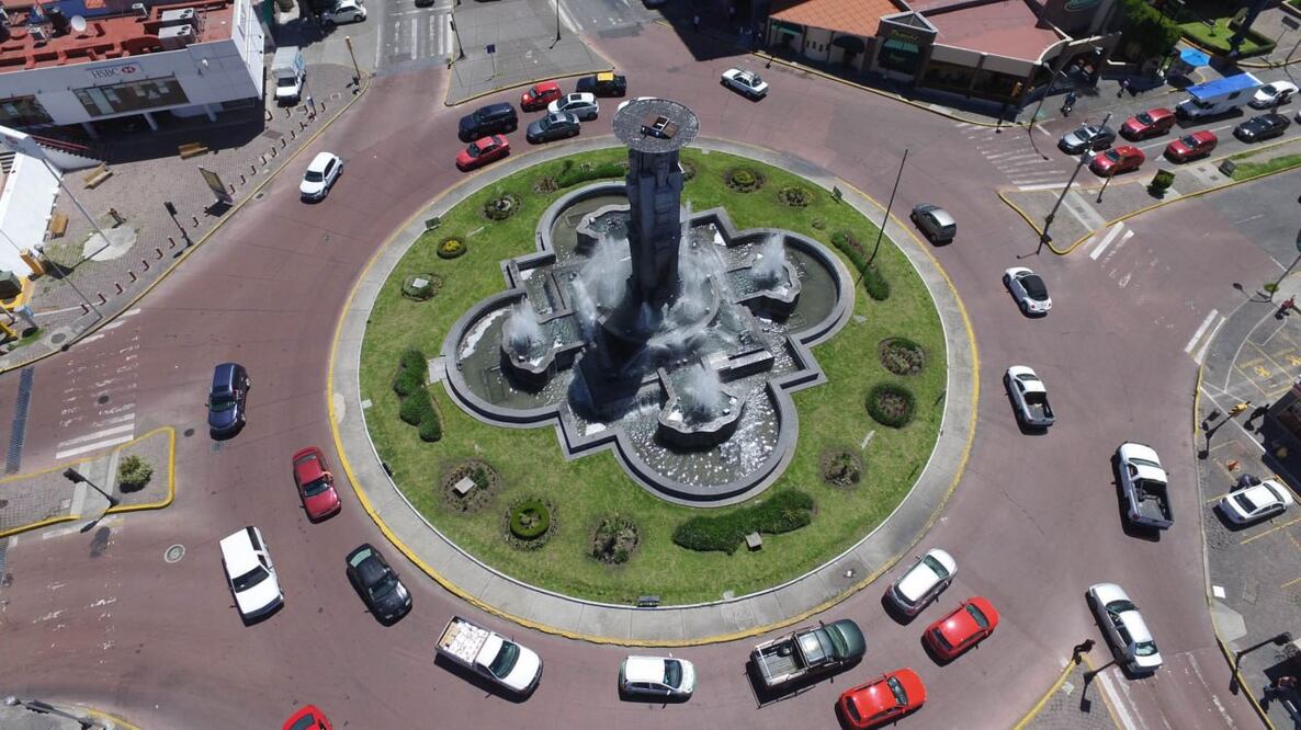 La Avenida Juárez alberga monumentos que narran parte de la historia | EsImagen