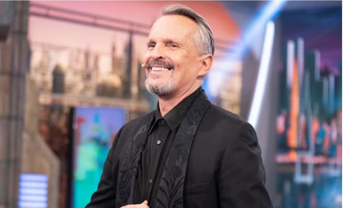 Este esperado regreso a los escenarios ofrece una oportunidad excepcional para revivir sus grandes éxitos a lo largo de su carrera y disfrutar de un espectáculo que honra y celebra su vasta trayectoria musical.

Foto: Producción El Universal Puebla