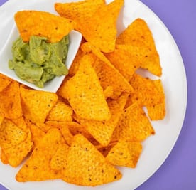 Exitoso negocio de botanas hechas en Puebla compite con las marcas de renombre